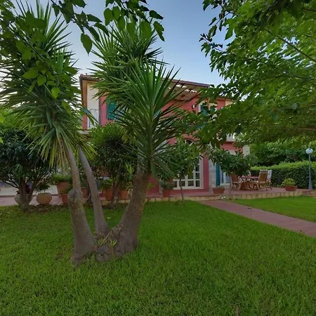 N A P L House Keramiaí