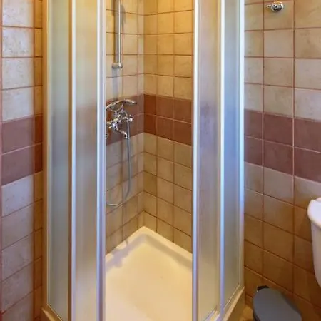 N A P L House Dom wakacyjny *