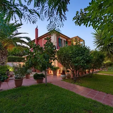 N A P L House Dom wakacyjny Keramiaí