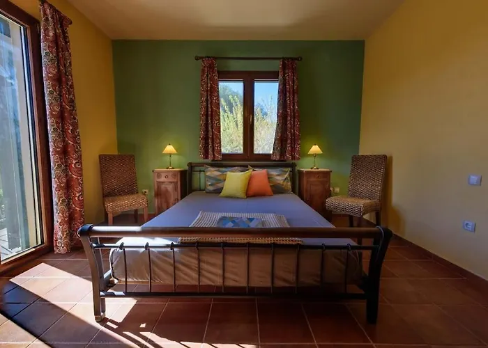 N A P L House בית נופש